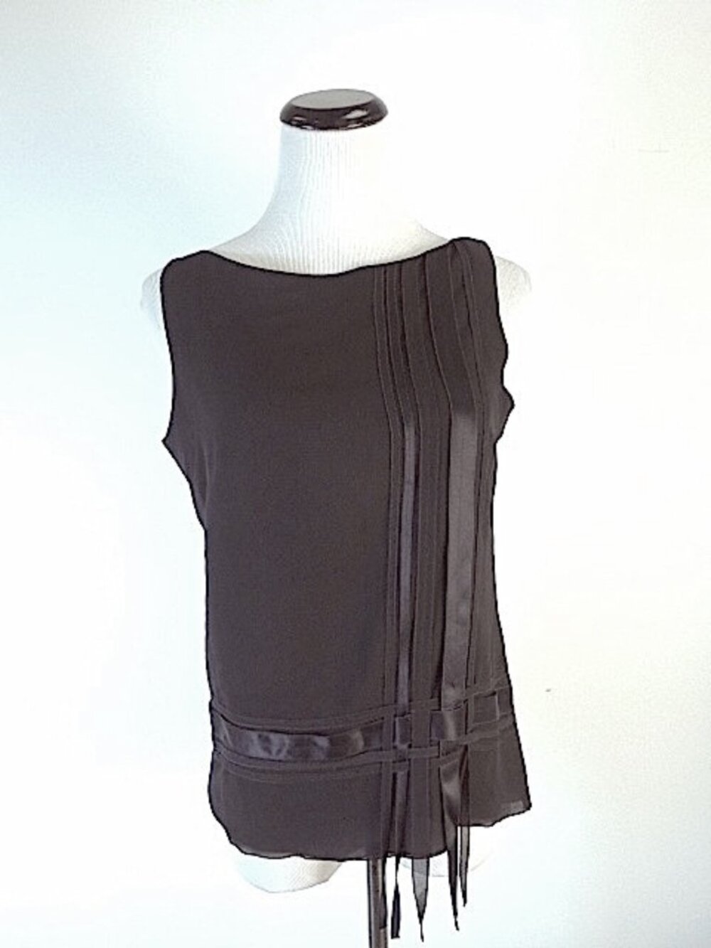 AKRIS SWITZERLAND SILK ribbon fringe TOP 10 sleeveless luxury